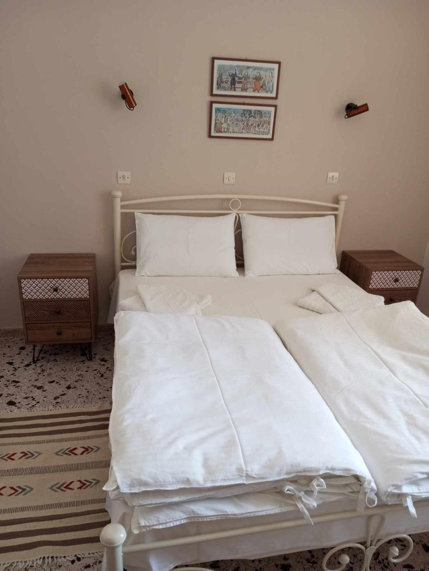 Evanthia Toroz Rooms & Studios Mithimna Buitenkant foto