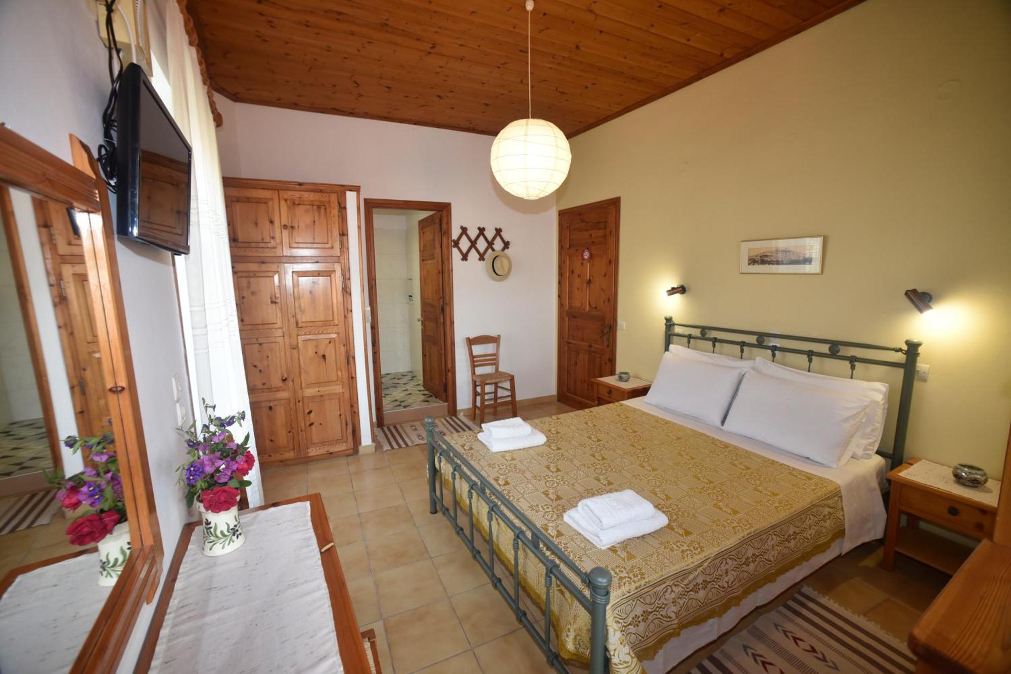 Evanthia Toroz Rooms & Studios Mithimna Buitenkant foto