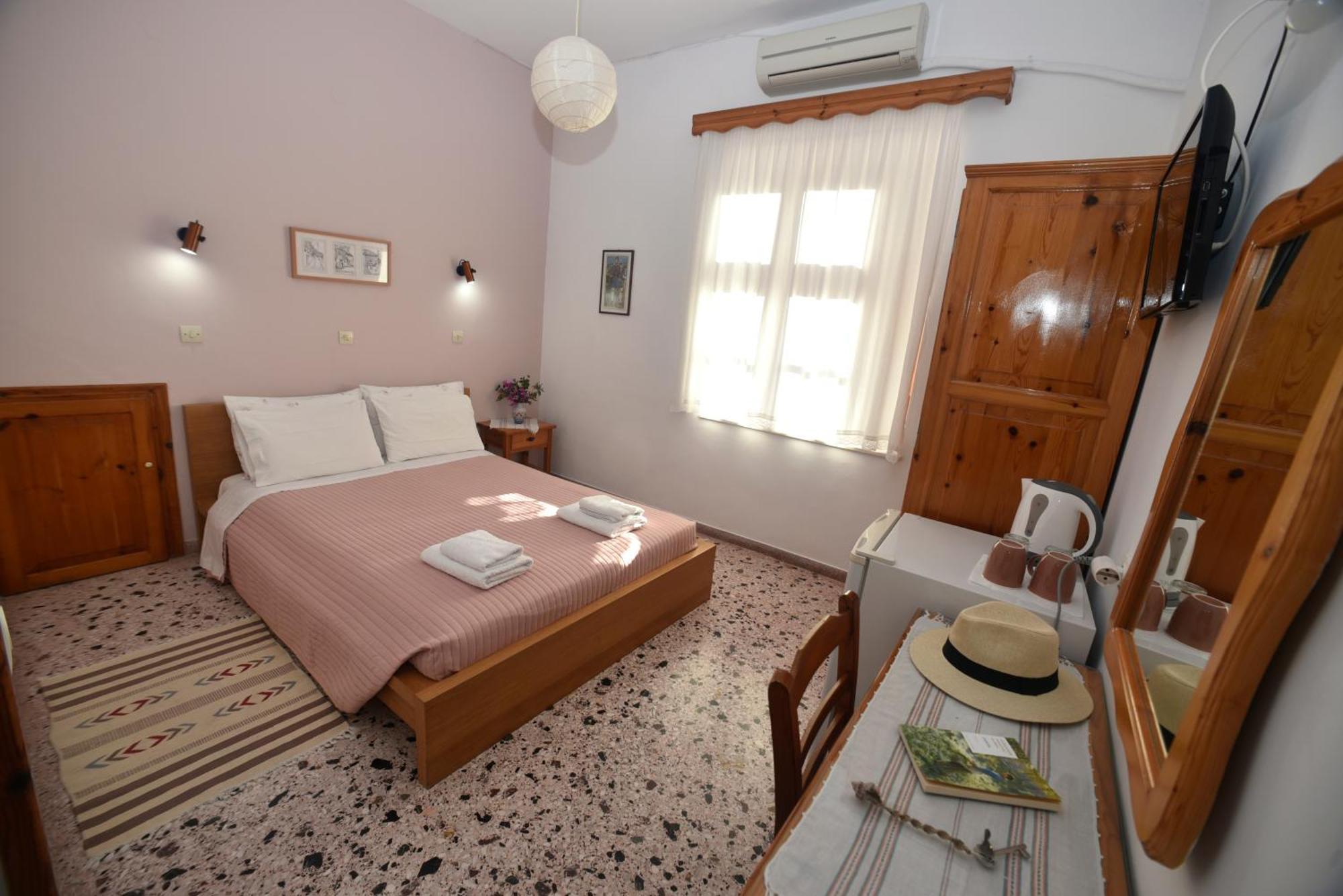 Evanthia Toroz Rooms & Studios Mithimna Buitenkant foto